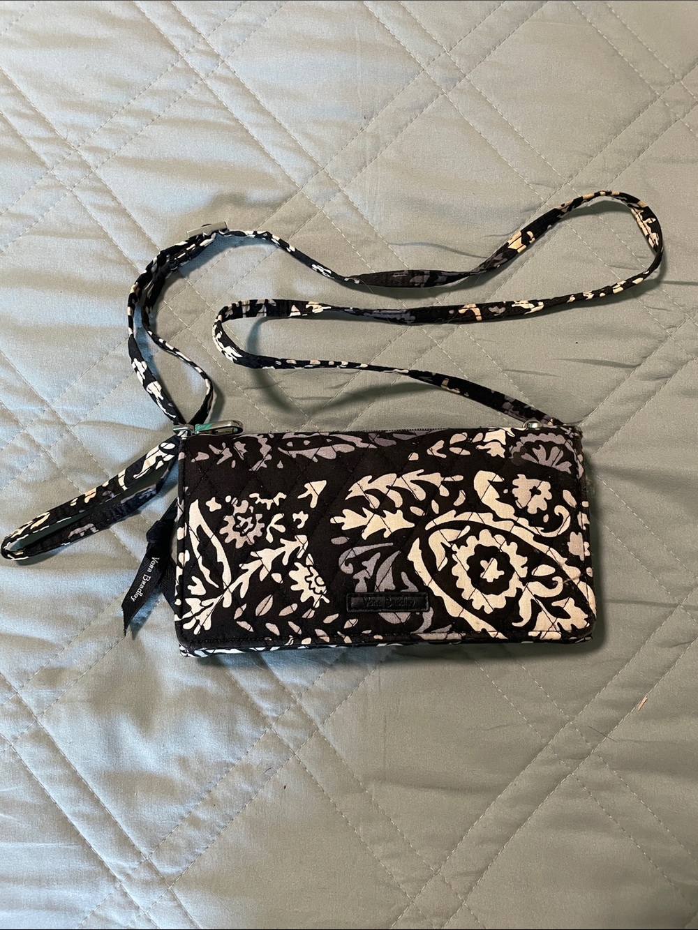 Vera Bradley Black & White Quilted Floral Crossbody Wallet